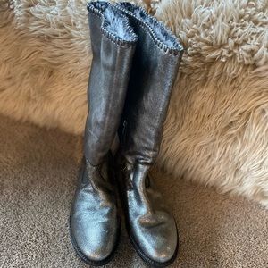 Track Ariana leather and shearling boots
